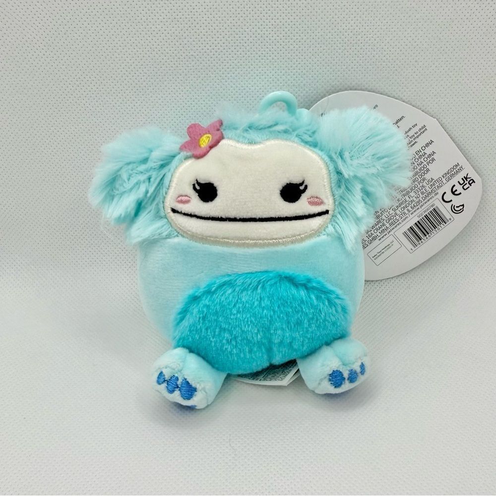 Joelle the Bigfoot with Flower Squishmallows Clip Plushie Collectible NWT